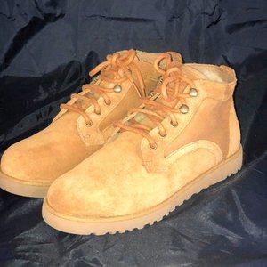 Women's Uggs Bethany Lace-up Boot/Bootie Size 8.5